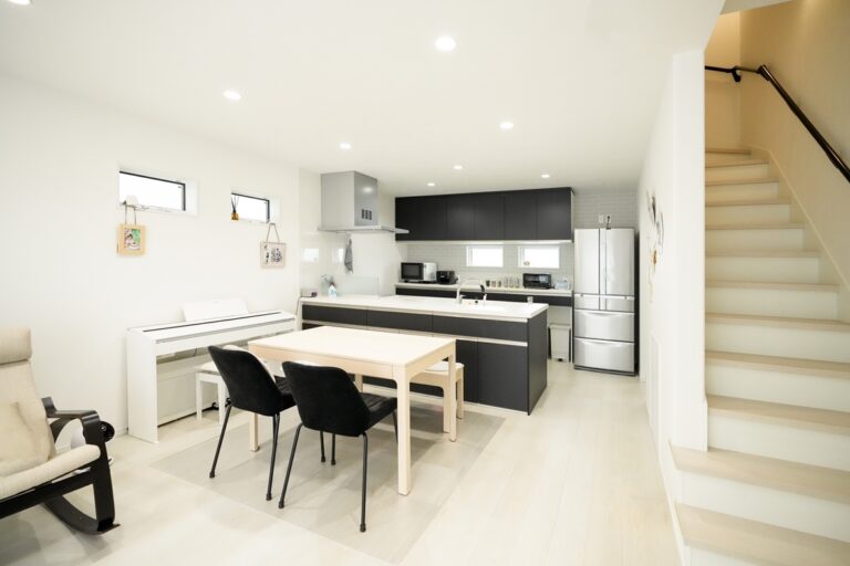 ぐるぐる回る回遊動線で暮らしやすい家