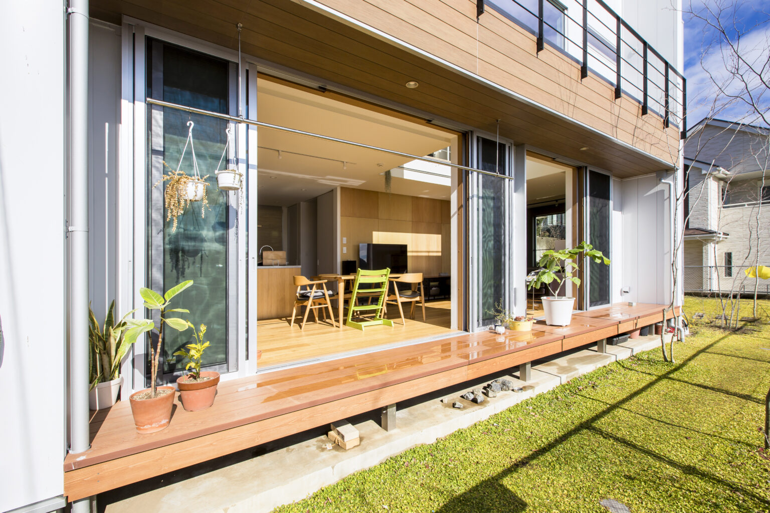 光と風を心地よく運ぶ自然を楽しむ家