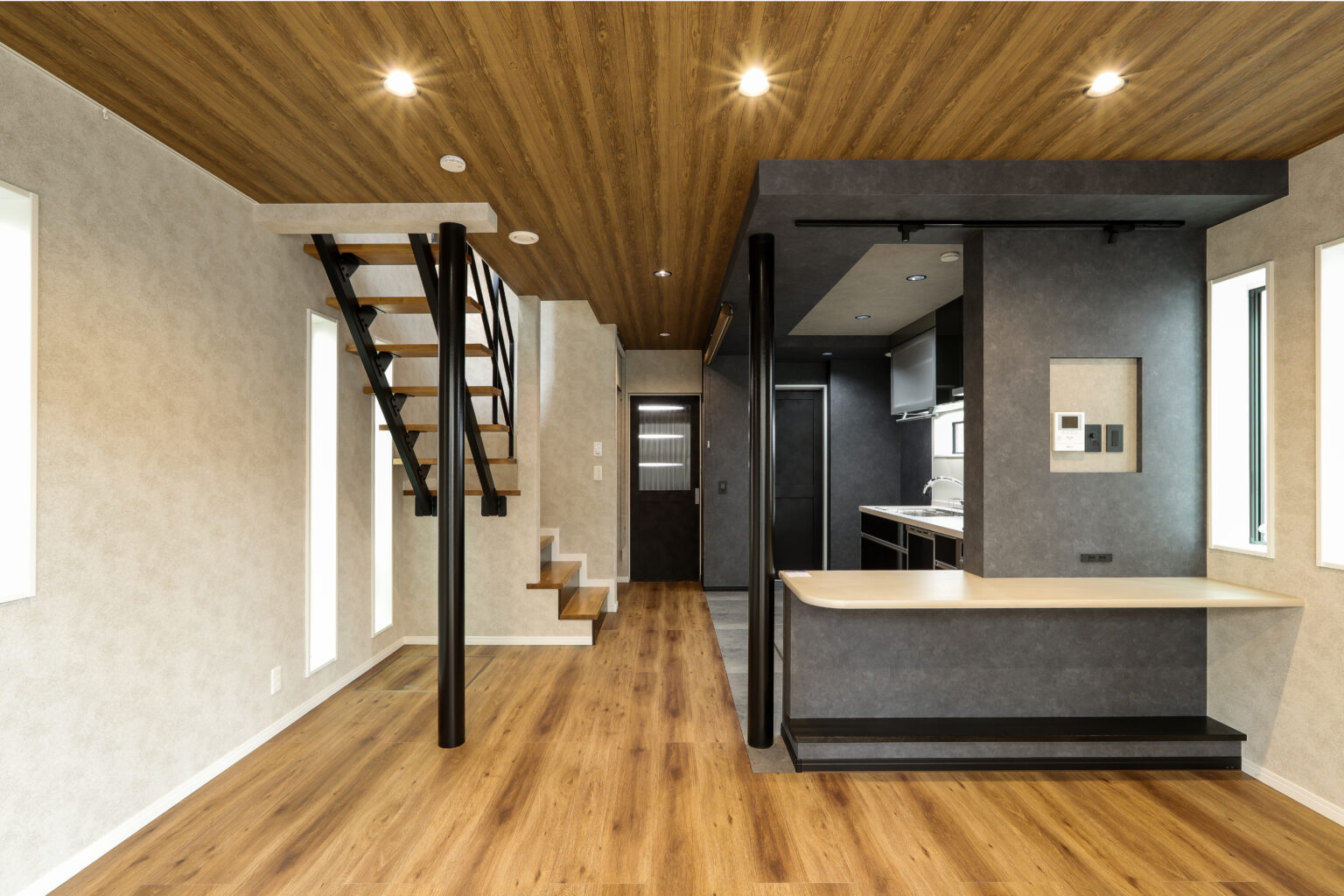 限られた空間の中でアイデア満載な家