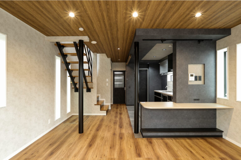 限られた空間の中でアイデア満載な家